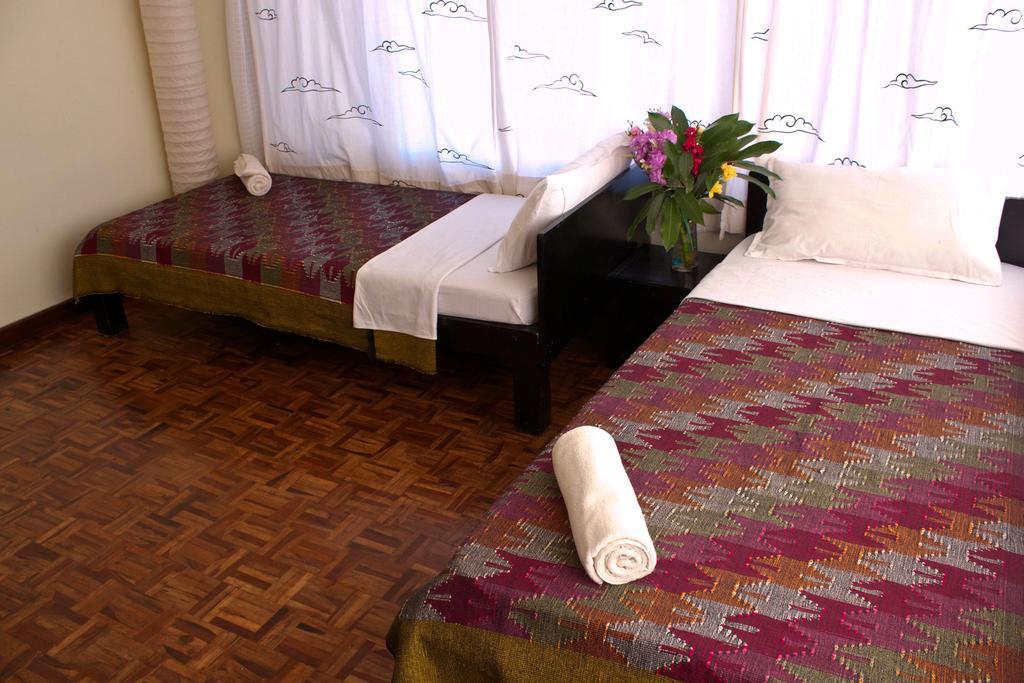Dondrub Guest House Kathmandu Exterior photo